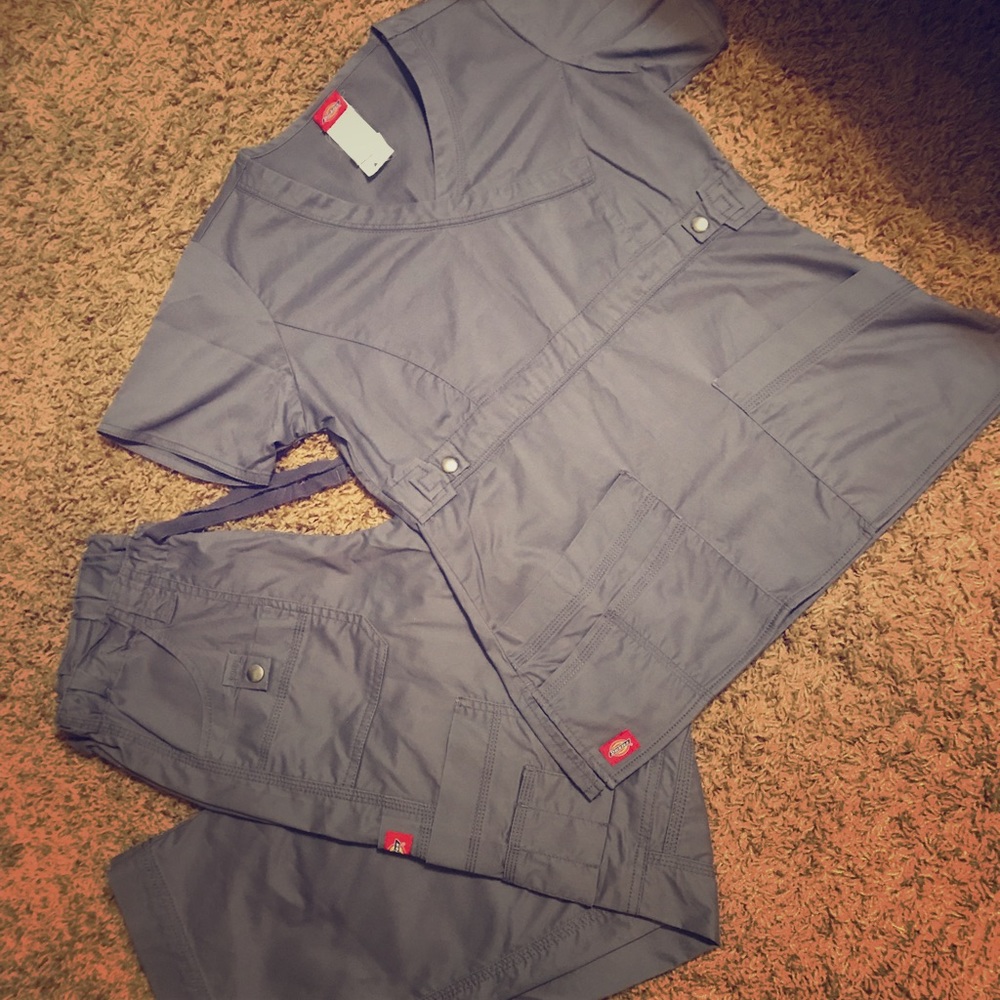 Dickies Scrubs